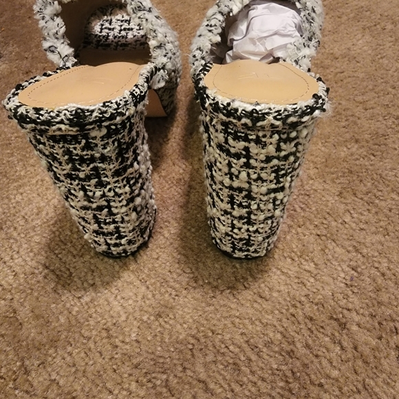 Shoes - Picture 2 of 3
